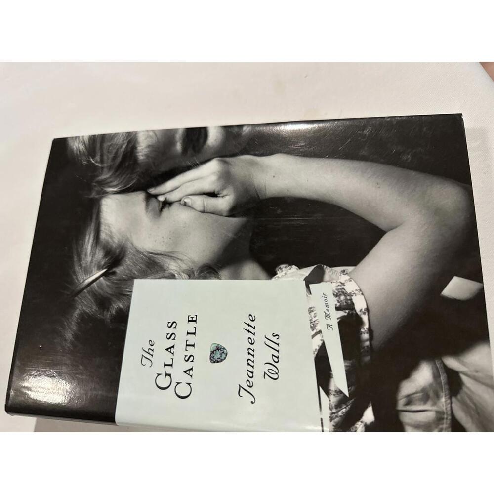 The Glass Castle by Jeannette Walls - Hardcover Memoir